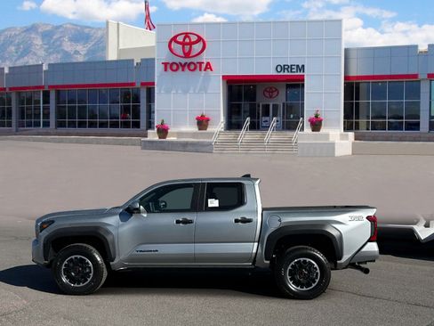 New 2026 Toyota Tacoma TRD Off-Road w/ TRD Off Road Upgrade Package AWD/4WD image 5