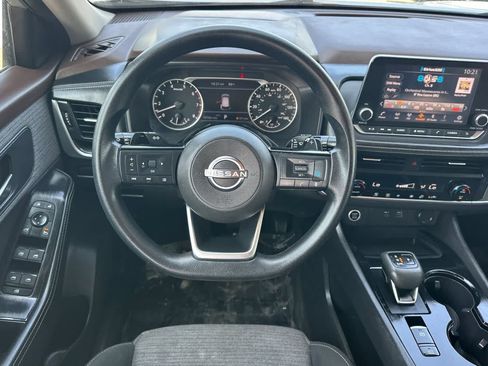Used 2023 Nissan Rogue SV AWD/4WD image 15
