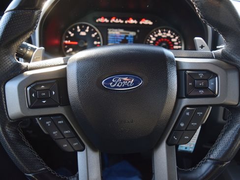 Used 2020 Ford F150 Raptor image 12