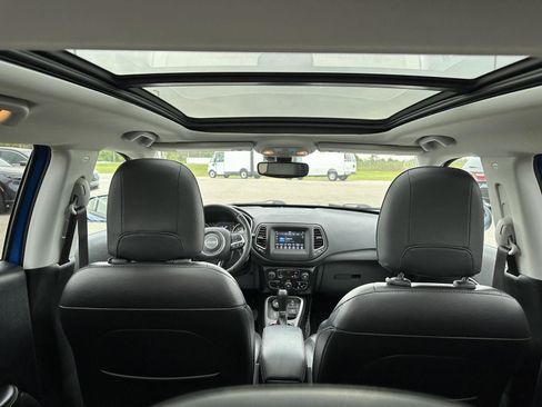 Used 2020 Jeep Compass Latitude AWD/4WD image 8