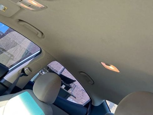 Used 2016 Hyundai Elantra SE image 21