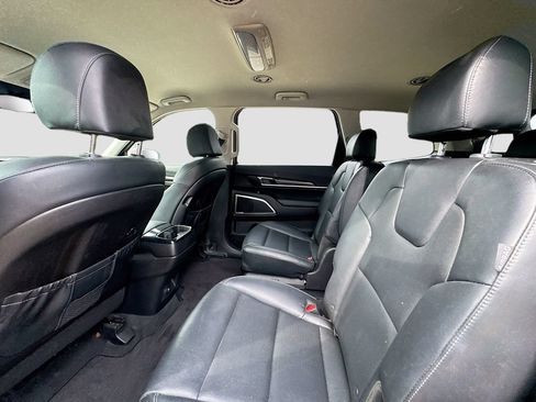 Used 2023 Kia Telluride S FWD image 25