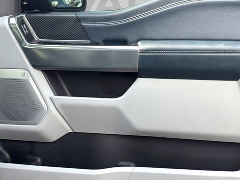 Used 2023 Ford F150 Limited image 16