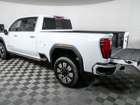 New 2026 GMC Sierra 2500 Denali w/ Denali Reserve Package image 33