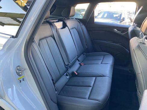 Used 2022 Audi Q4 e-tron Premium Plus image 18