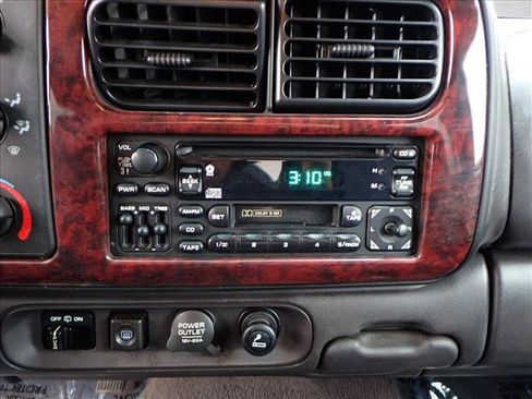 Used 2000 Dodge Durango 4WD image 16