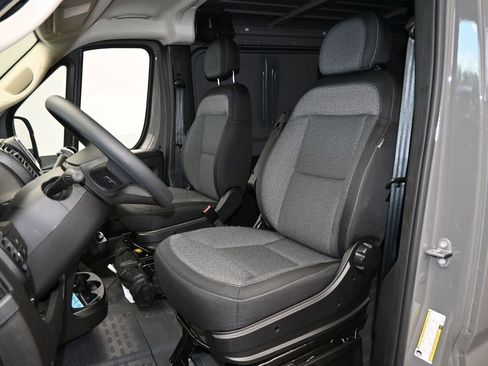 Used 2025 RAM ProMaster 1500 FWD image 10