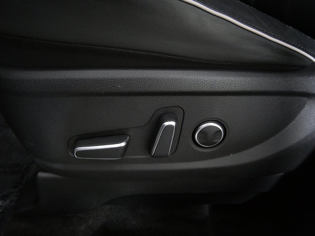 Used 2024 Hyundai Palisade SEL FWD image 16