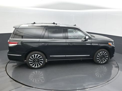 Used 2023 Lincoln Navigator Black Label AWD/4WD image 14