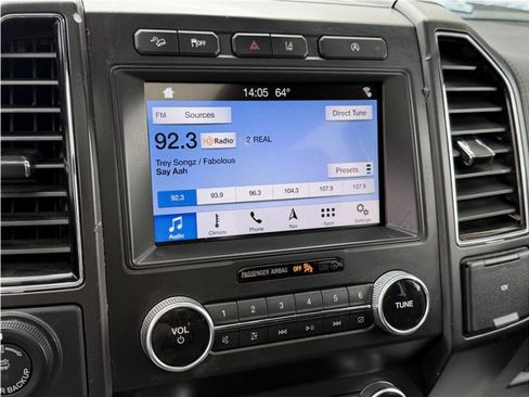 Used 2019 Ford Expedition Limited w/ Equipment Group 301A AWD/4WD image 46