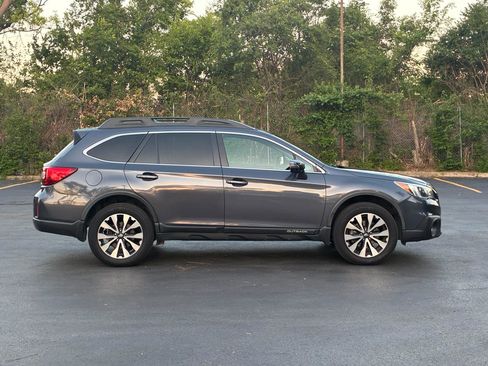 Used 2015 Subaru Outback 2.5i Limited image 5
