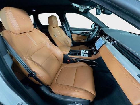 New 2026 Jaguar F-PACE R-Dynamic S image 30