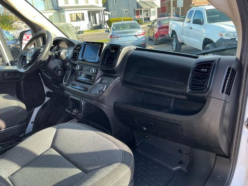 Used 2023 RAM ProMaster 2500 FWD image 21