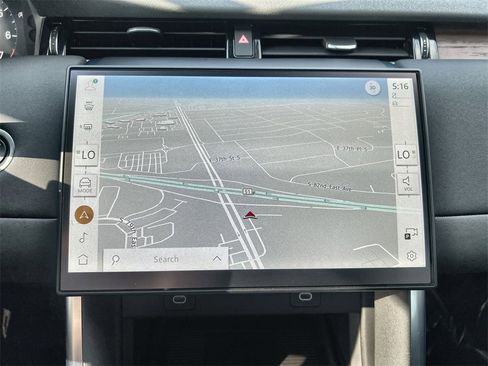 Used 2025 Land Rover Discovery Sport S image 24