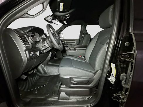 New 2026 RAM 4500 4x4 Crew Cab DRW image 14