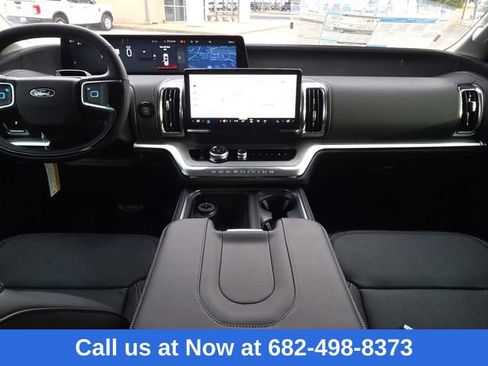 New 2025 Ford Expedition Max Platinum image 12