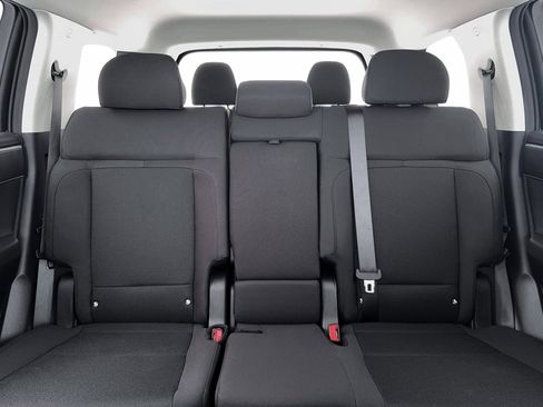 New 2026 Hyundai Santa Fe SE image 16