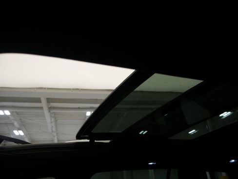 Used 2024 Cadillac XT6 Premium Luxury w/ Technology Package image 53