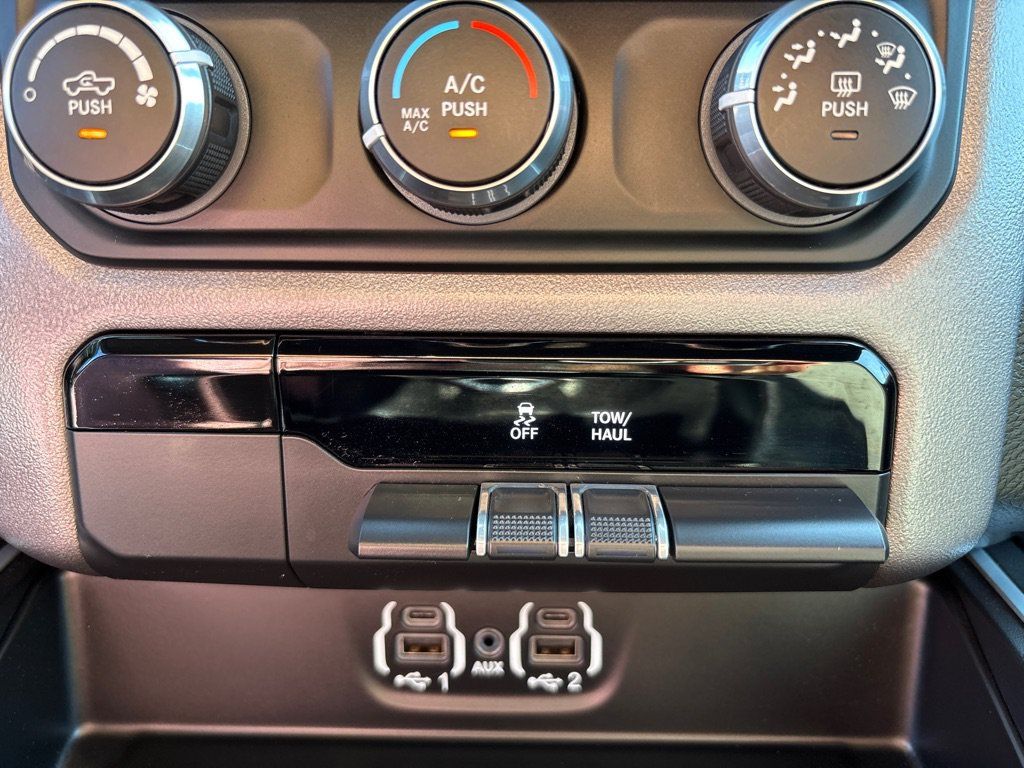 Used 2021 RAM 1500 Big Horn AWD/4WD image 27