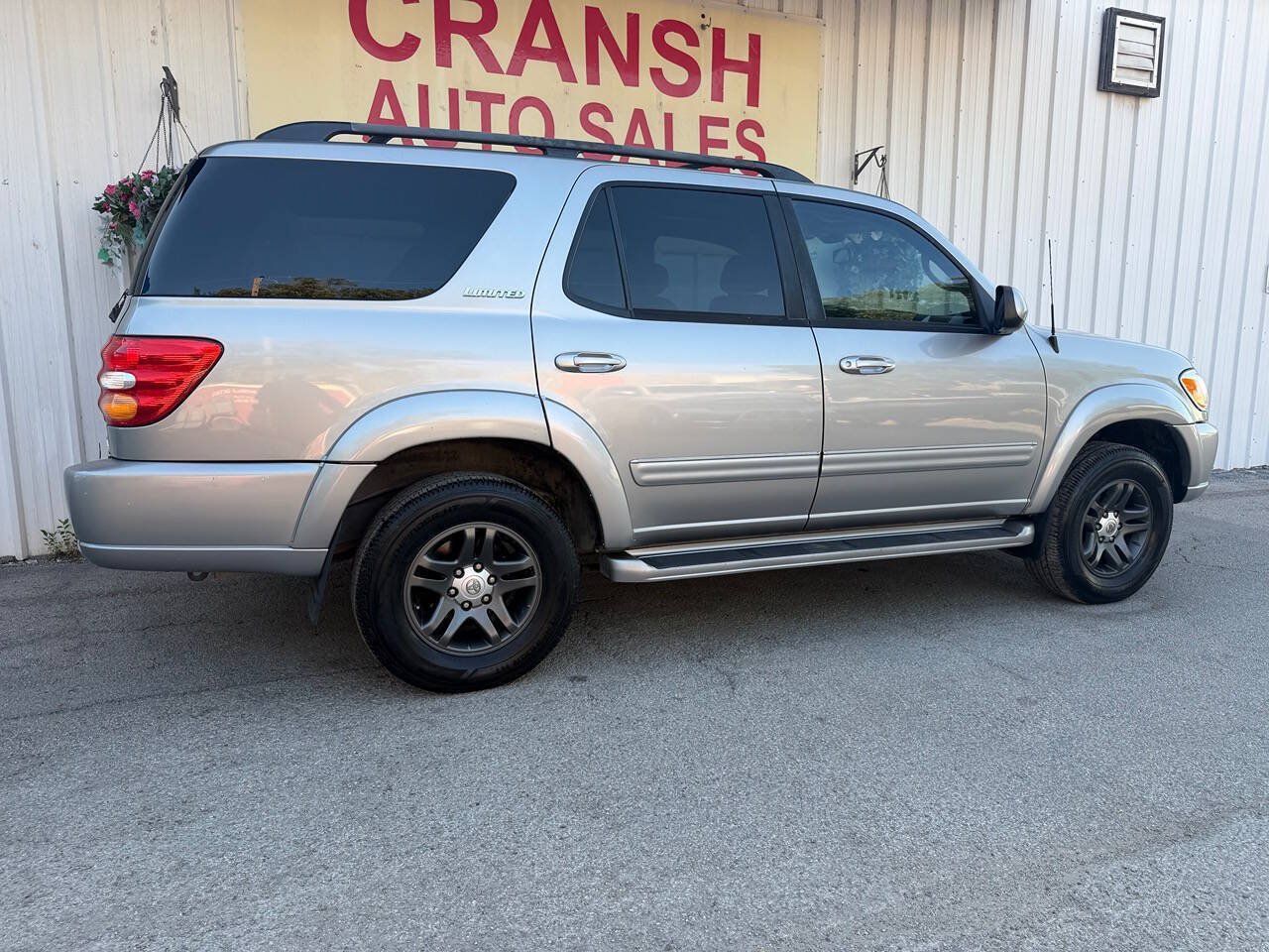 Used 2003 Toyota Sequoia Limited RWD image 3
