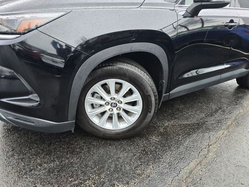 Certified 2024 Toyota Grand Highlander XLE image 2