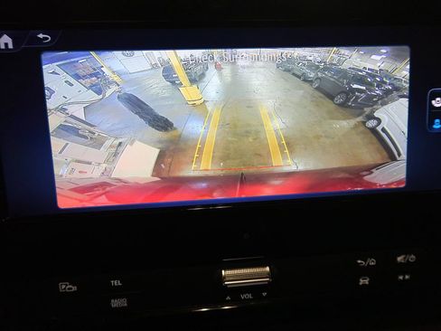 Used 2025 Mercedes-Benz Sprinter 2500 image 15