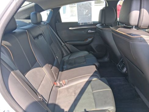 Used 2014 Chevrolet Impala LT FWD image 25