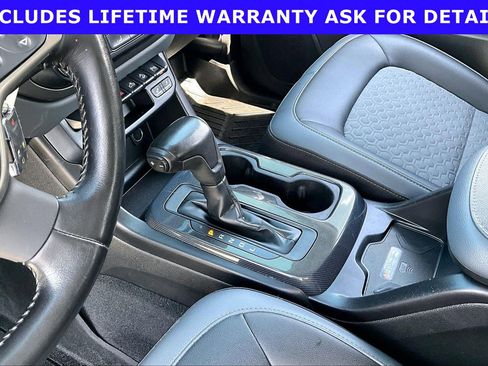 Used 2019 Chevrolet Colorado Z71 AWD/4WD image 14