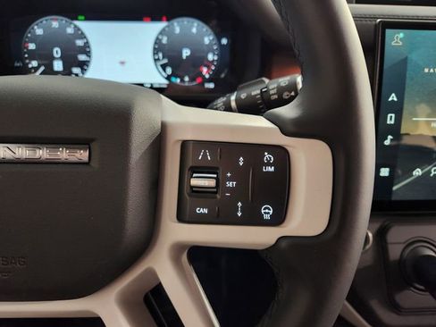 New 2026 Land Rover Defender 110 S image 28