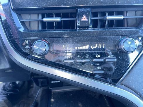 Used 2023 Toyota Camry LE image 13