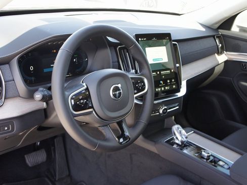 New 2025 Volvo XC90 T8 Core w/ Climate Package image 28