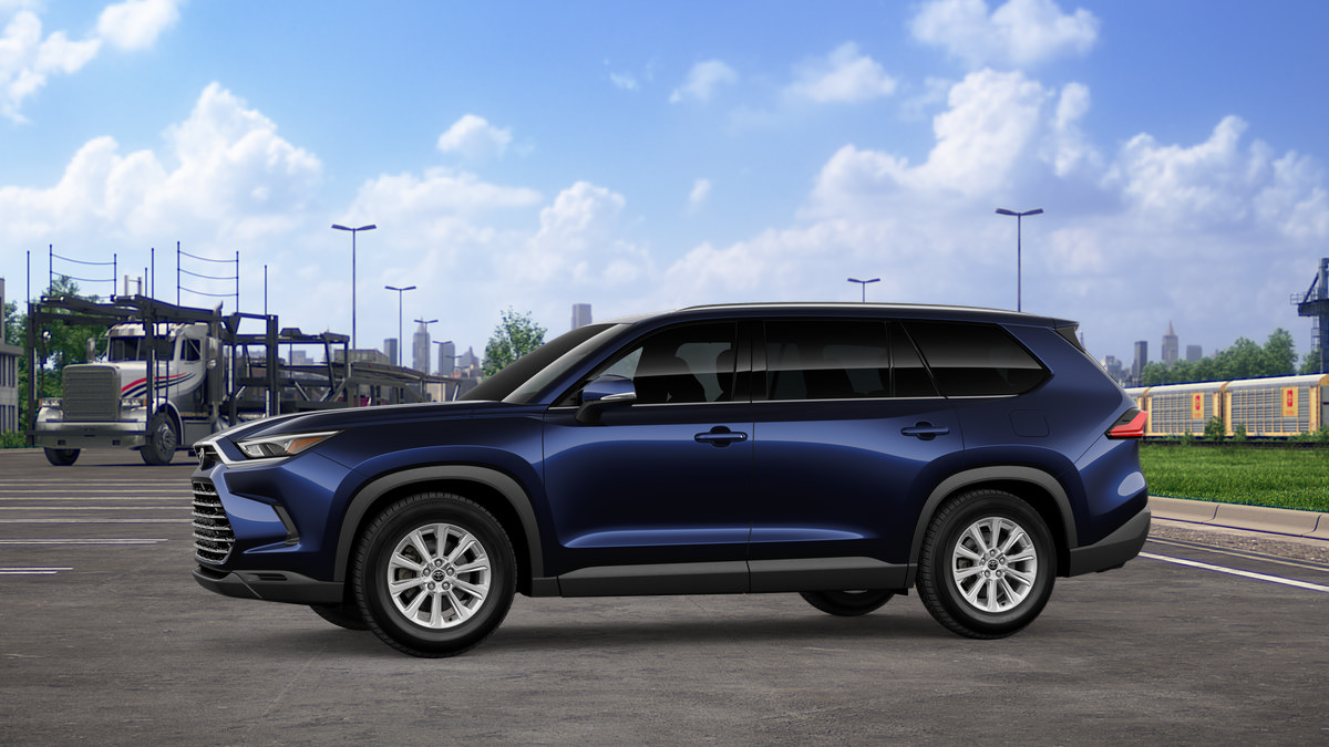 New 2026 Toyota Grand Highlander XLE FWD image 3
