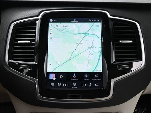 Used 2024 Volvo XC90 T8 Plus AWD/4WD image 30