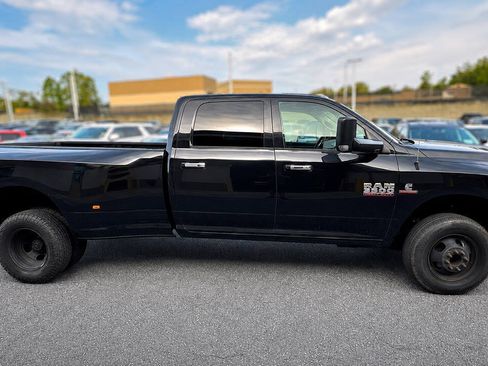 Used 2018 RAM 3500 SLT AWD/4WD image 7
