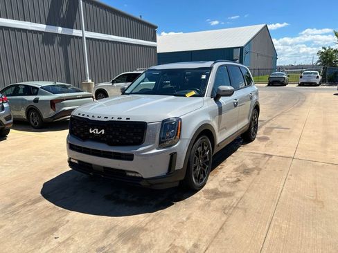 Used 2022 Kia Telluride SX w/ SX Prestige Package AWD/4WD image 1