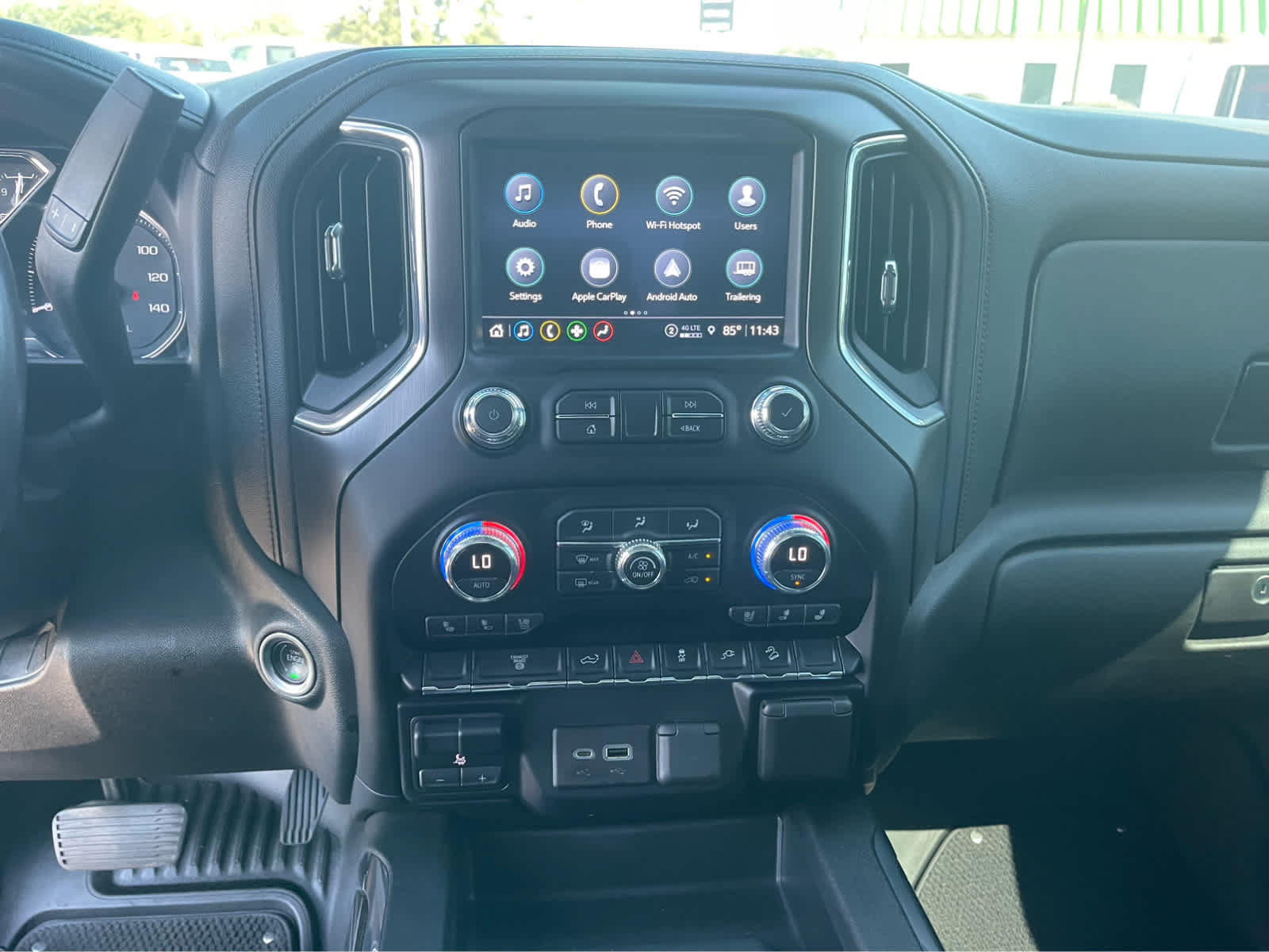 Used 2021 GMC Sierra 2500 AT4 w/ Gooseneck/5TH Wheel Package AWD/4WD image 16
