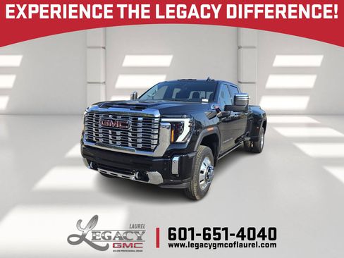 New 2026 GMC Sierra 3500 Denali w/ Denali Reserve Package AWD/4WD image 1