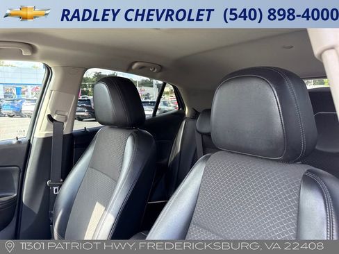 Used 2020 Buick Encore Preferred image 12
