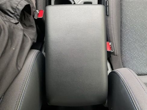 Used 2025 Subaru Forester Premium image 10