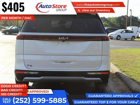Used 2023 Kia Carnival LX FWD image 7