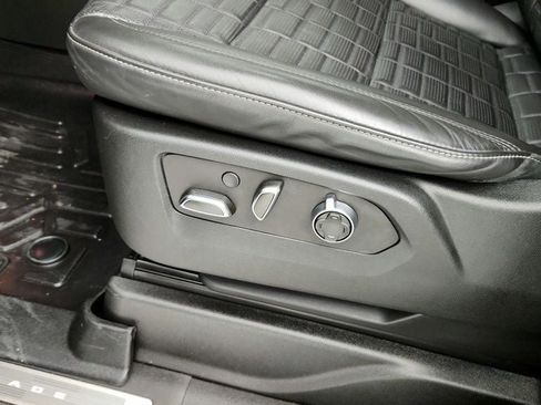 Used 2023 Cadillac Escalade Sport Platinum image 12