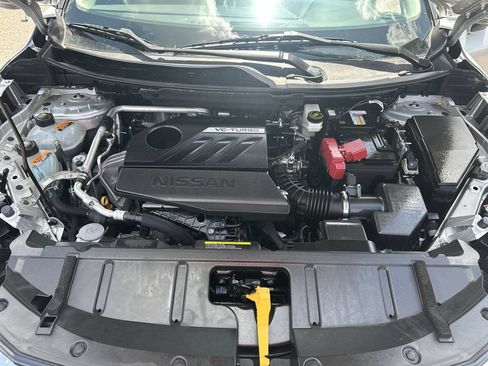 Used 2024 Nissan Rogue SV AWD/4WD image 33