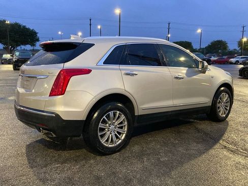 Used 2017 Cadillac XT5 Luxury w/ Driver Awareness Package image 5