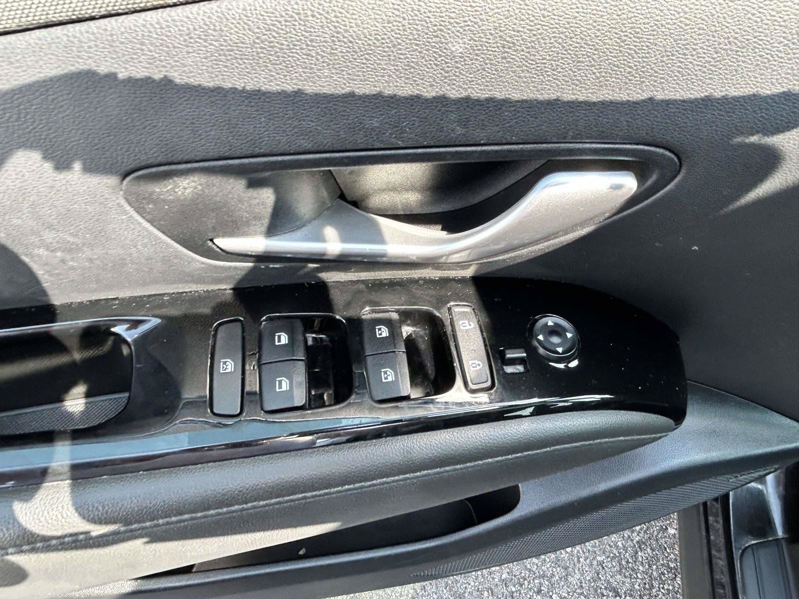 Used 2022 Hyundai Tucson Limited AWD/4WD image 13