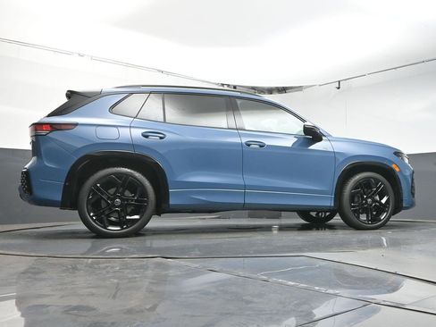 New 2026 Volkswagen Tiguan SE R-Line FWD image 39