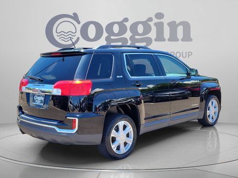 Used 2017 GMC Terrain SLE w/ Technology Package FWD image 5
