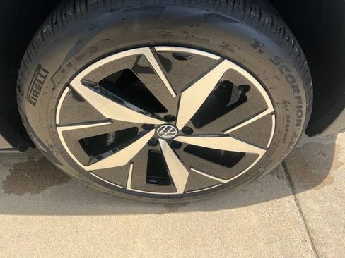 New 2026 Volkswagen ID.4 Pro S AWD/4WD image 10