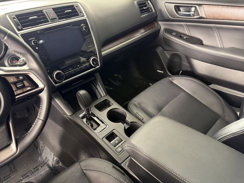 Used 2018 Subaru Outback 2.5i Limited AWD/4WD image 15