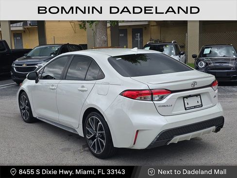 Used 2021 Toyota Corolla SE image 3