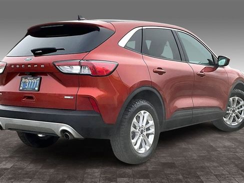 Used 2020 Ford Escape SE image 14